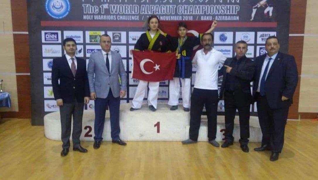 Turan Alpagut Türk Dövüş Sanatları Kategorisinde Öğrencilerimiz Dünya Şampiyonu Oldular.