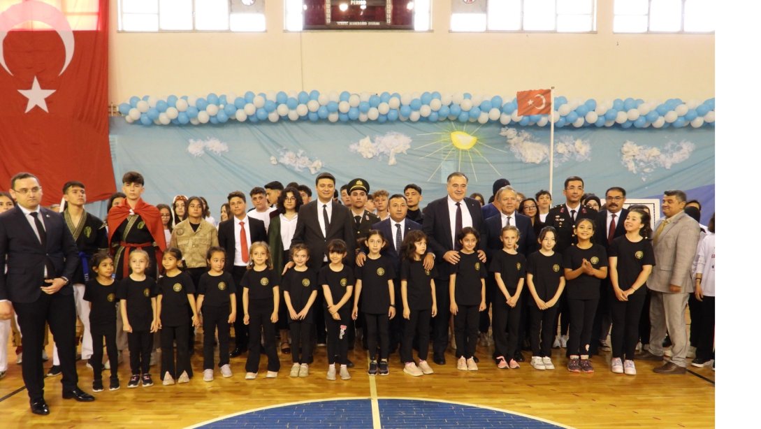 19 Mayıs Atatürk'ü Anma, Gençlik ve Spor Bayramı ilçemizde Coşkuyla Kutlandı